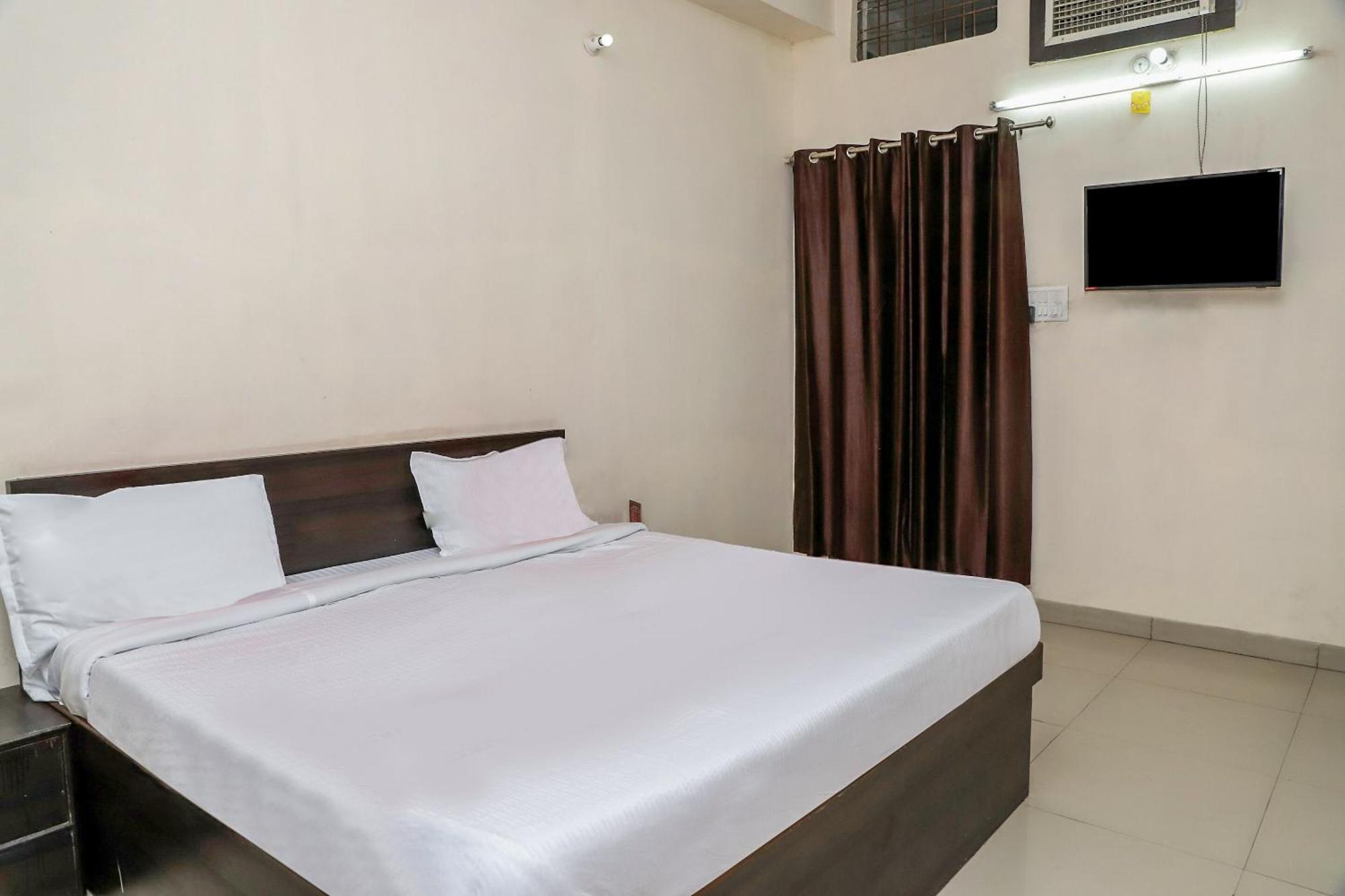Oyo Hotel Duke Inn Jhānsi Exterior foto